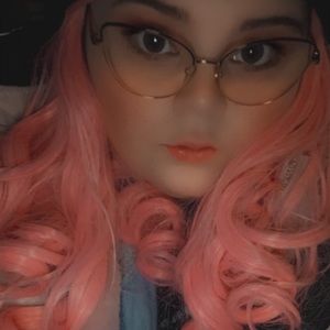 Meet your Posher, Ally